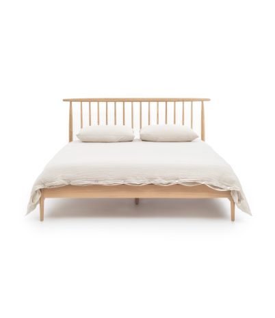 Cama doble con somier Tundra de roble macizo natural